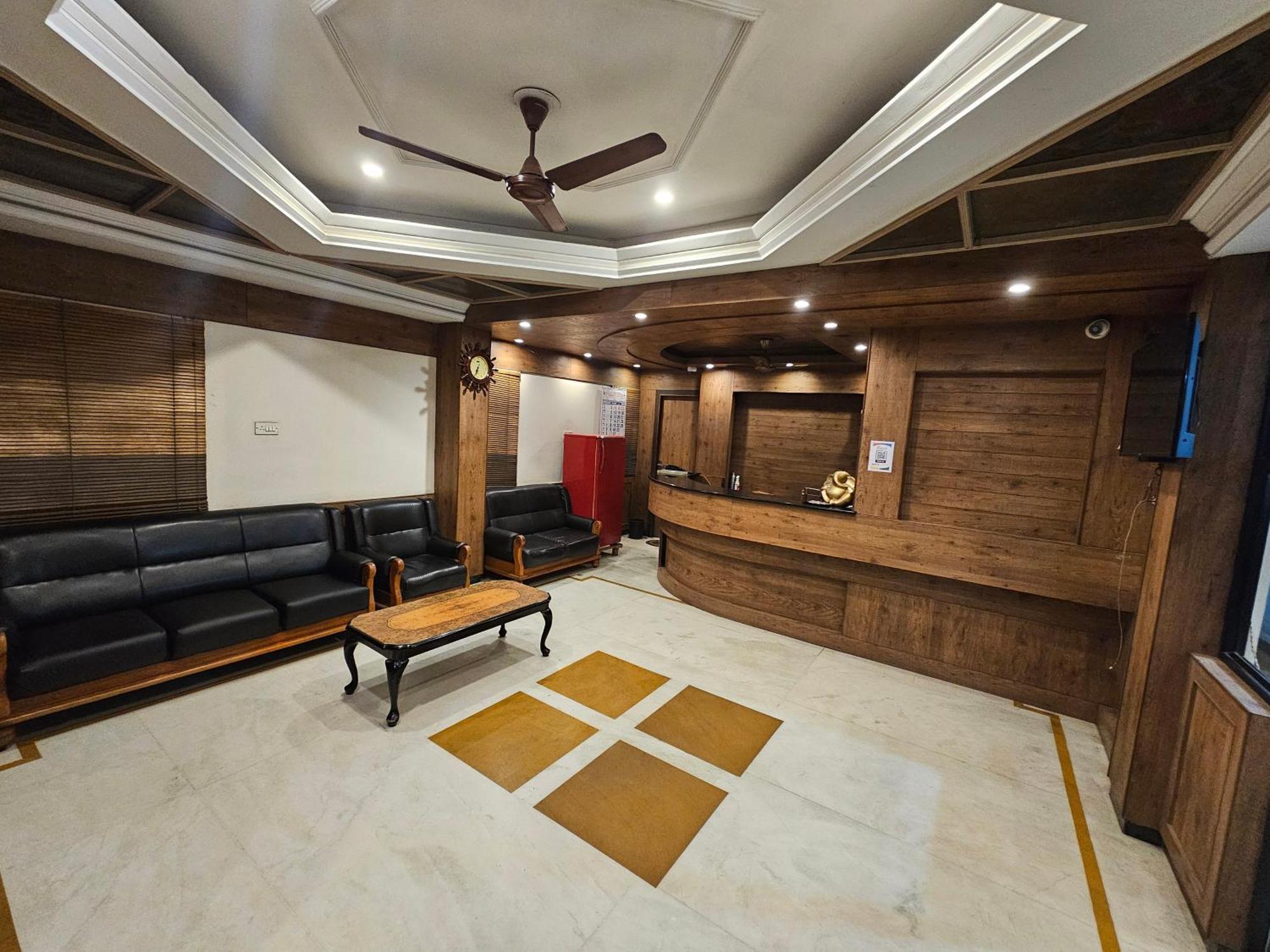 Hotel Merilin Erode Ngoại thất bức ảnh